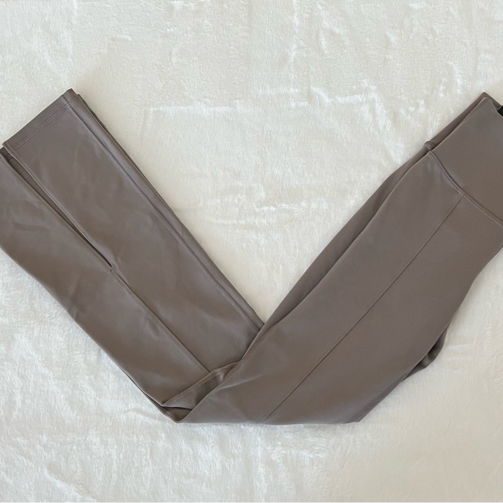 Aritzia TNAlife atmosphere split high-rise legging